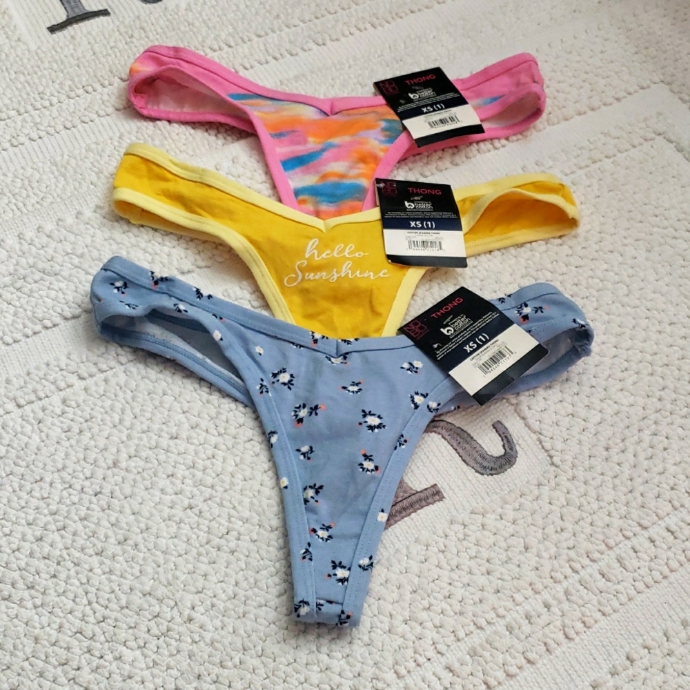NO BOUNDARIES THONGS (3)